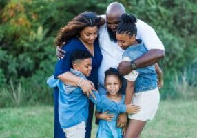 family, african-american, happy-7257182.jpg